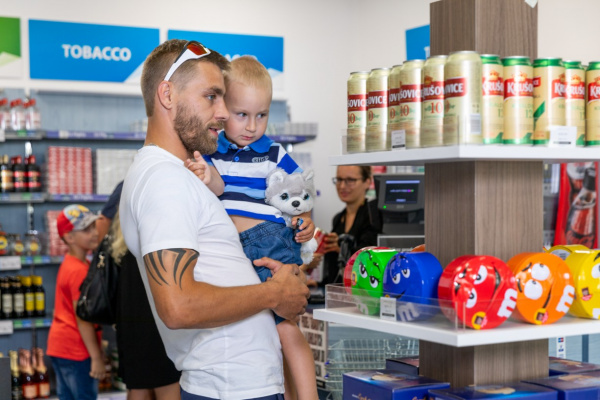 Aelia Duty Free, Relay, Costa Express