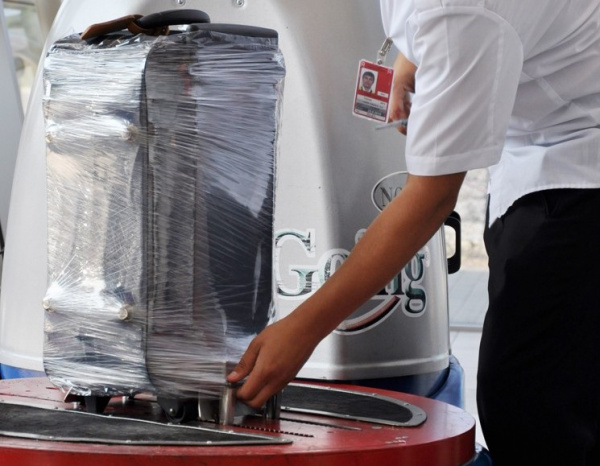 Luggage Shrink Wrapping